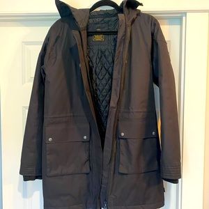 Womens Burton Jacket w/ quilted inside & attached hood. Size medium. Color black